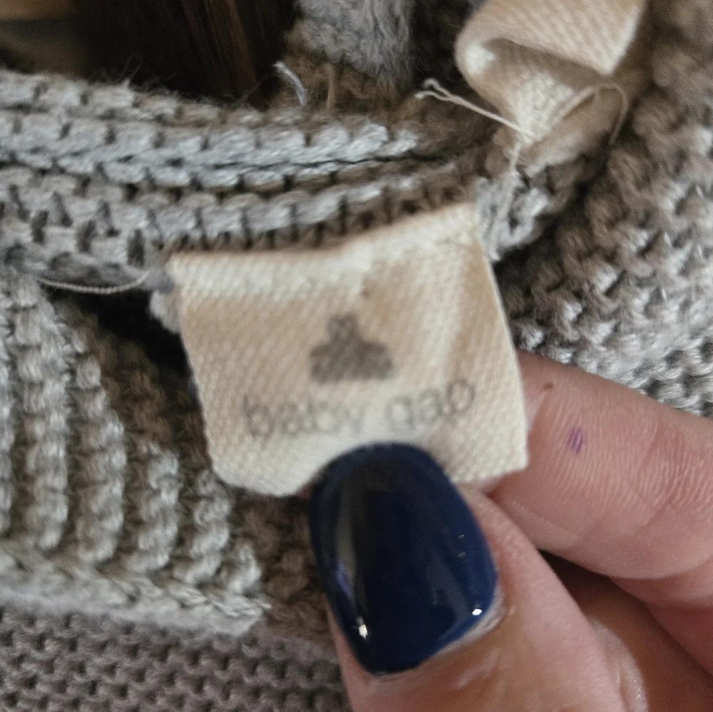 EUC 12-18mo baby gap Sweater with Hood and little ears